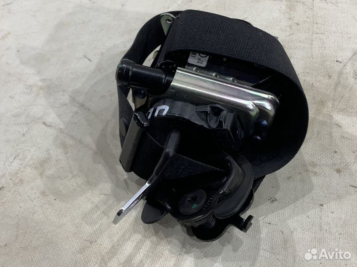 Ремень безопасности BMW X6 F16