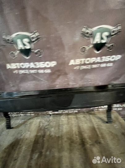 Уселитель заднего бампера Kia quoris 3.8