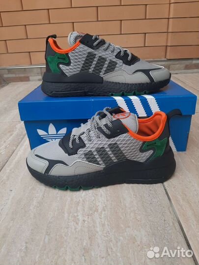 Кроссовки adidas