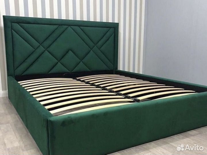 Кровать двухспальная 160 200 новая