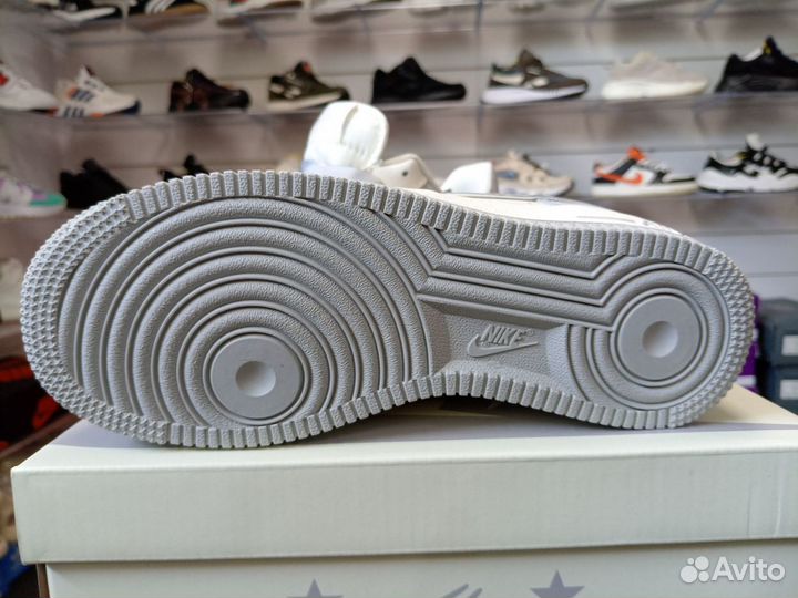 Кроссовки Nike Air Force 1