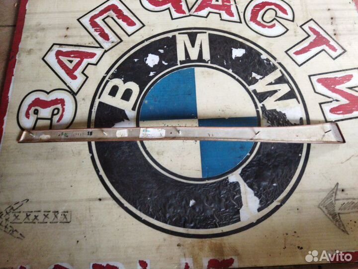 Накладка в салоне