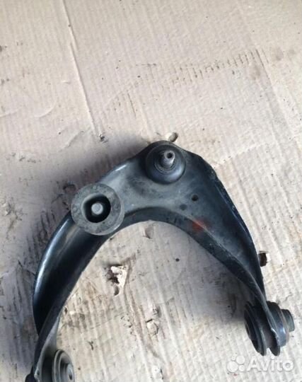 Верхние рычаги и шаровые опоры, шаровые новые