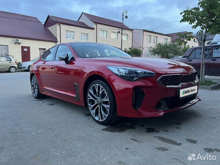 Kia Stinger 2.0 AT, 2019, 29 000 км