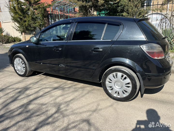 Opel Astra 1.8 AT, 2013, 227 000 км