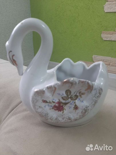 Ваза лебедь