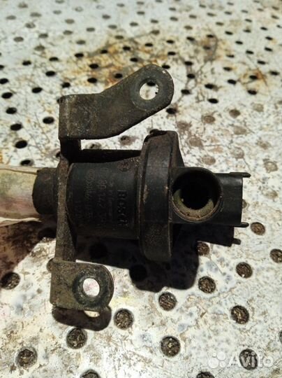 Клапан вентиляции топливного бака Opel Astra