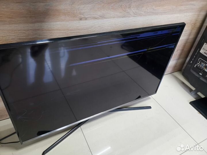 Телевизор Samsung UE40J5530 (Разбор)(По запчастям)
