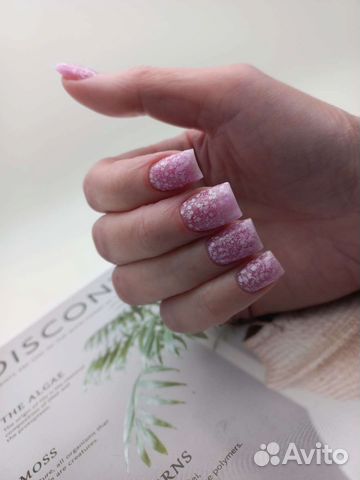 Услуги маникюра и педикюра на дому