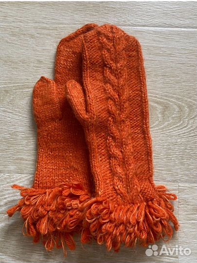 Варежки вязаные ручной работы