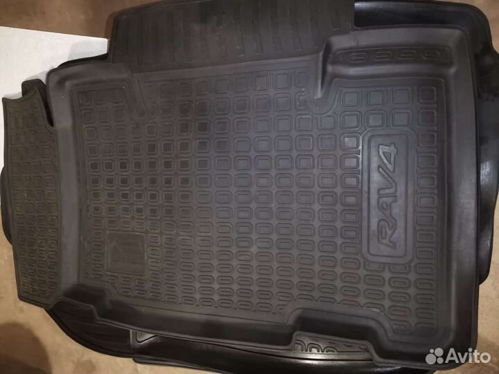 Оригинальные коврики на toyota rav 4
