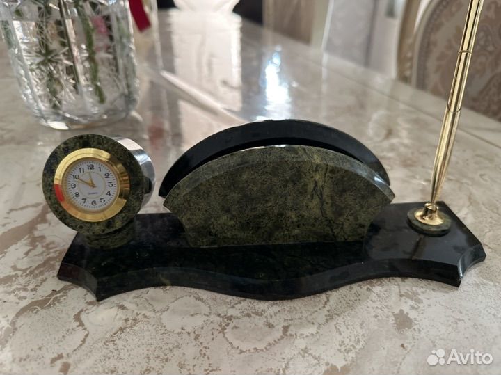Часы настольные керамические