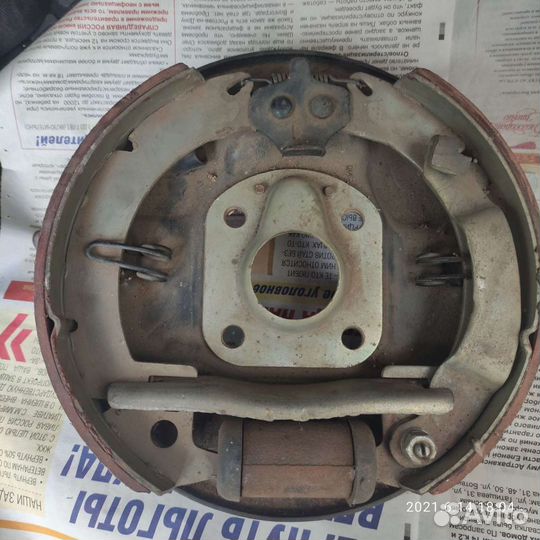 Тормозной щит ваз