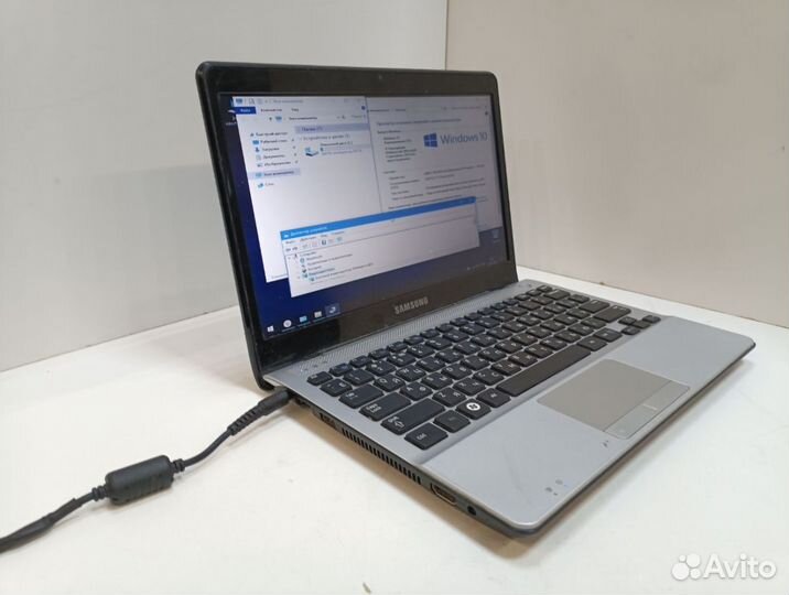 Ноутбук Samsung NP305U1A