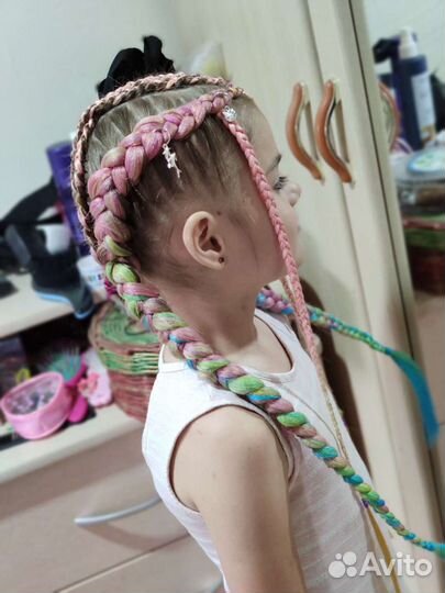 Плетение кос с канекалоном