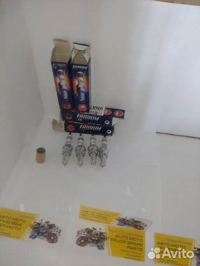 Свеча зажигания иридиевая NGK CR8ehix-9 4шт