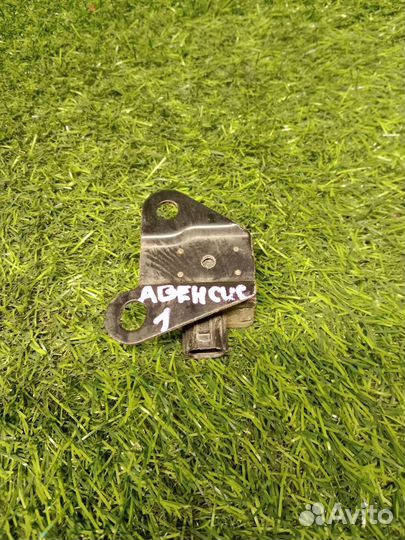 Блок управления airbag для Toyota Avensis T220