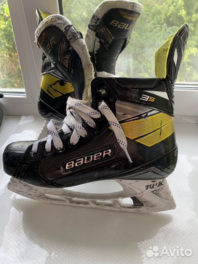 Коньки хоккейные профессиональные