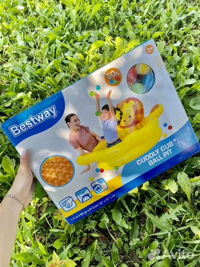 Сухой бассейн с шариками