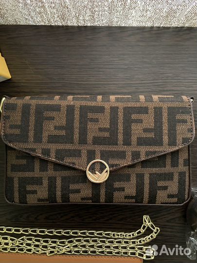 Женская сумка fendi