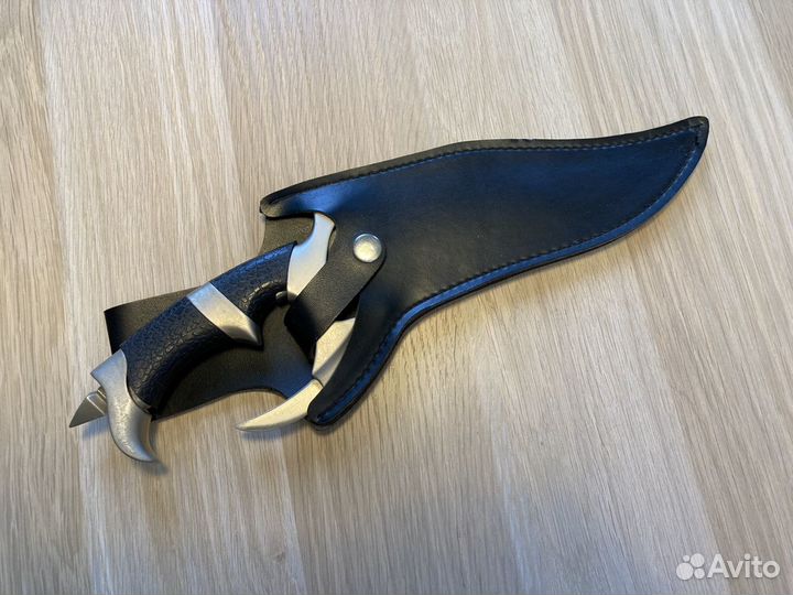 Нож в чехле