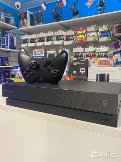 Редкий Xbox One X Project Scorpio - обменяем