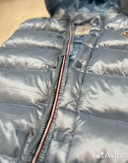 Жилетка moncler с капюшоном