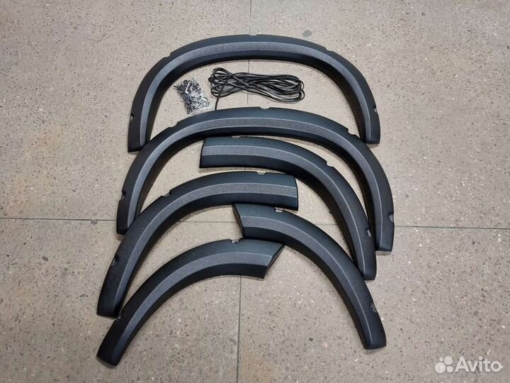 Расширители арок Chevrolet niva ваз 2123 на болтах