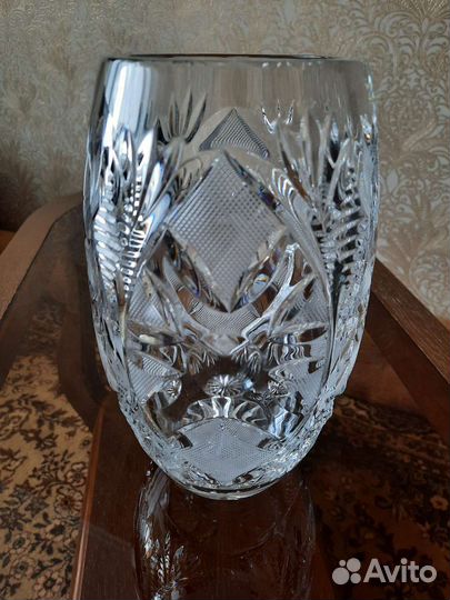 Хрустальная ваза для цветов
