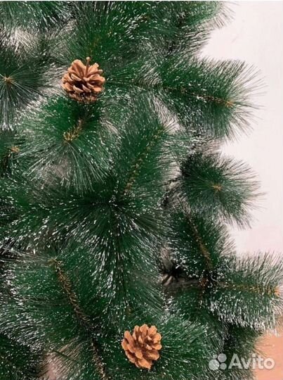 Елка искусственная заснеженная