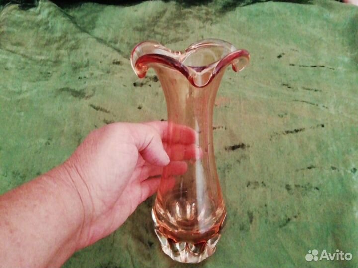 Ваза для цветов жёлтое стекло чехия