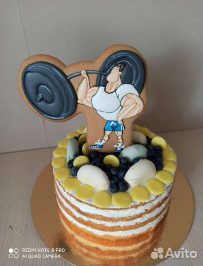 Торт на заказ мастика ягоды шоколад