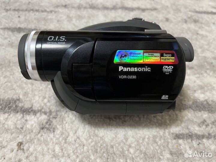 Видеокамера Panasonic VDR-D230