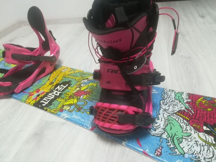 Сноуборд с креплениями