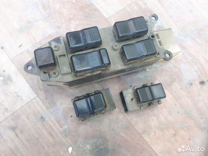 Блок стеклоподьемников Субару Легаси