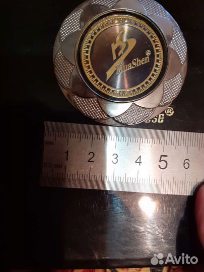 Значок от автомобиля