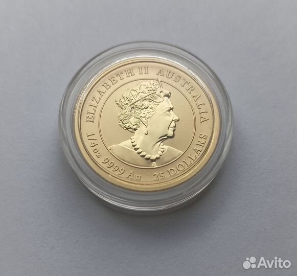 Лот 8-06. Золотая монета 