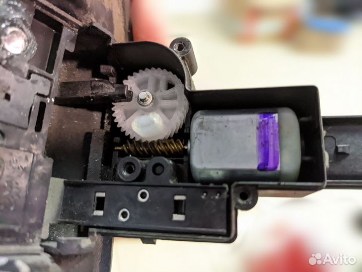 Шестеренка замка багажника Kia rio Ceed X-line