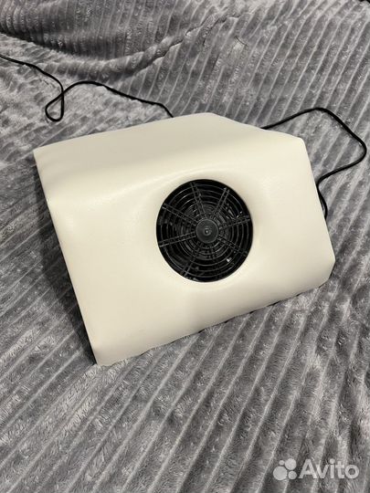 Настольный пылесос для маникюра