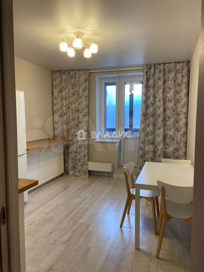 2-к. квартира, 70 м², 6/7 эт.