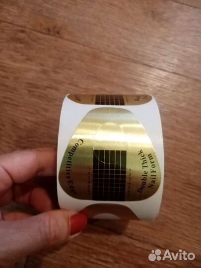 Для наращивания ногтей пакетом