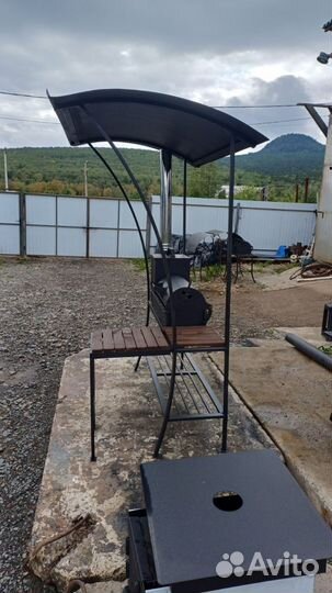 Мангал с крышей