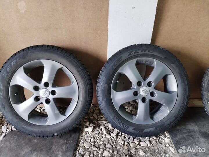 Pirelli Ice Zero 2.25