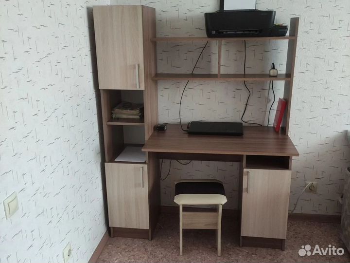 Стол письменный