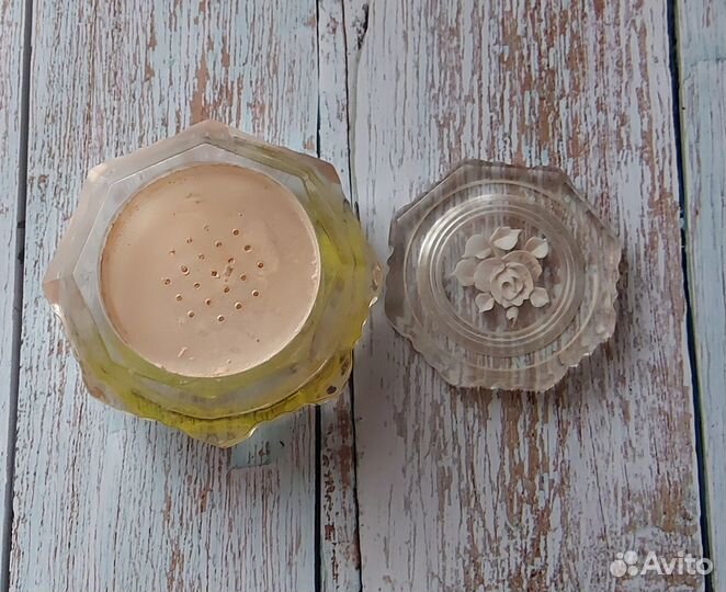 Винтажная шкатулка или пудреница (СССР)