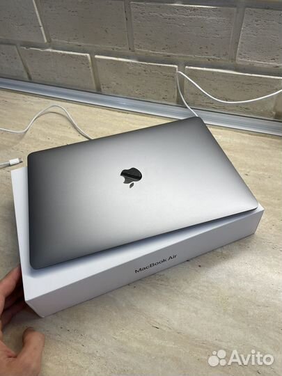 Apple MacBook air 13 2020 m1