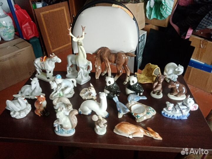 Разные фарфоровые фигурки