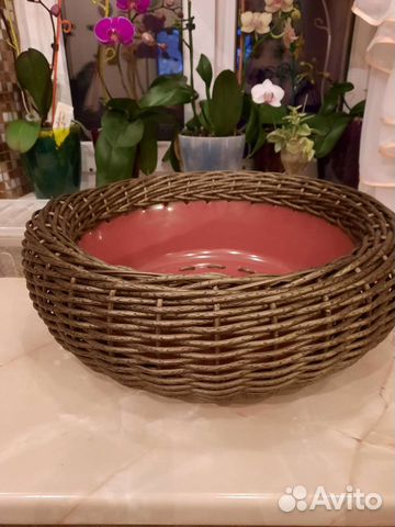 Кашпо из искусственного ротанга