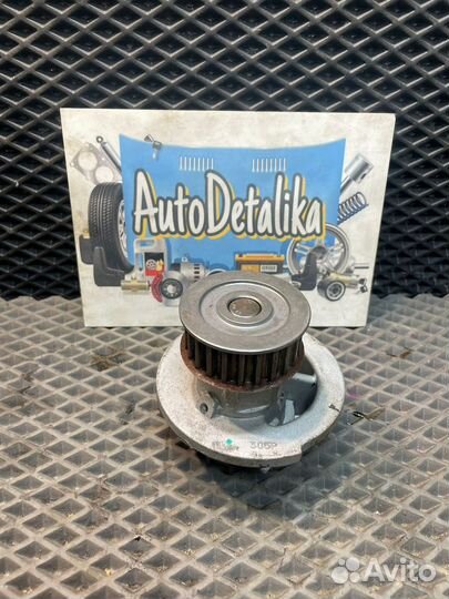 Насос водяной Opel Astra G 1.8 X18XE1