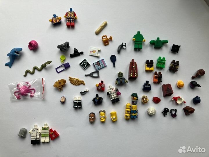 Lego человечки и запчасти пакетом